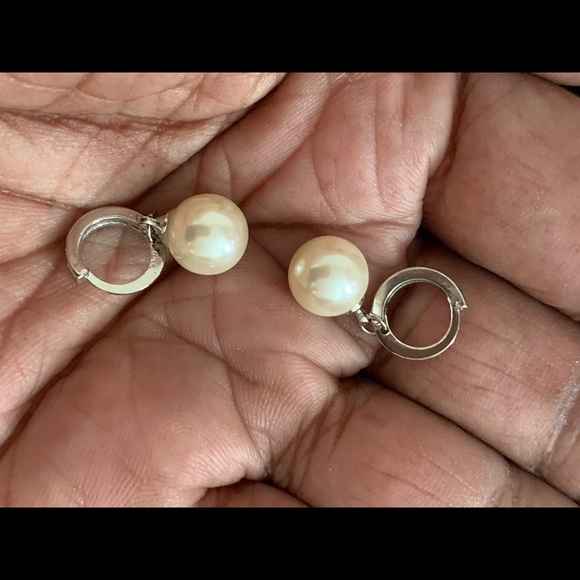 Earrings Fresh Water Pearls - Picture 3 of 3